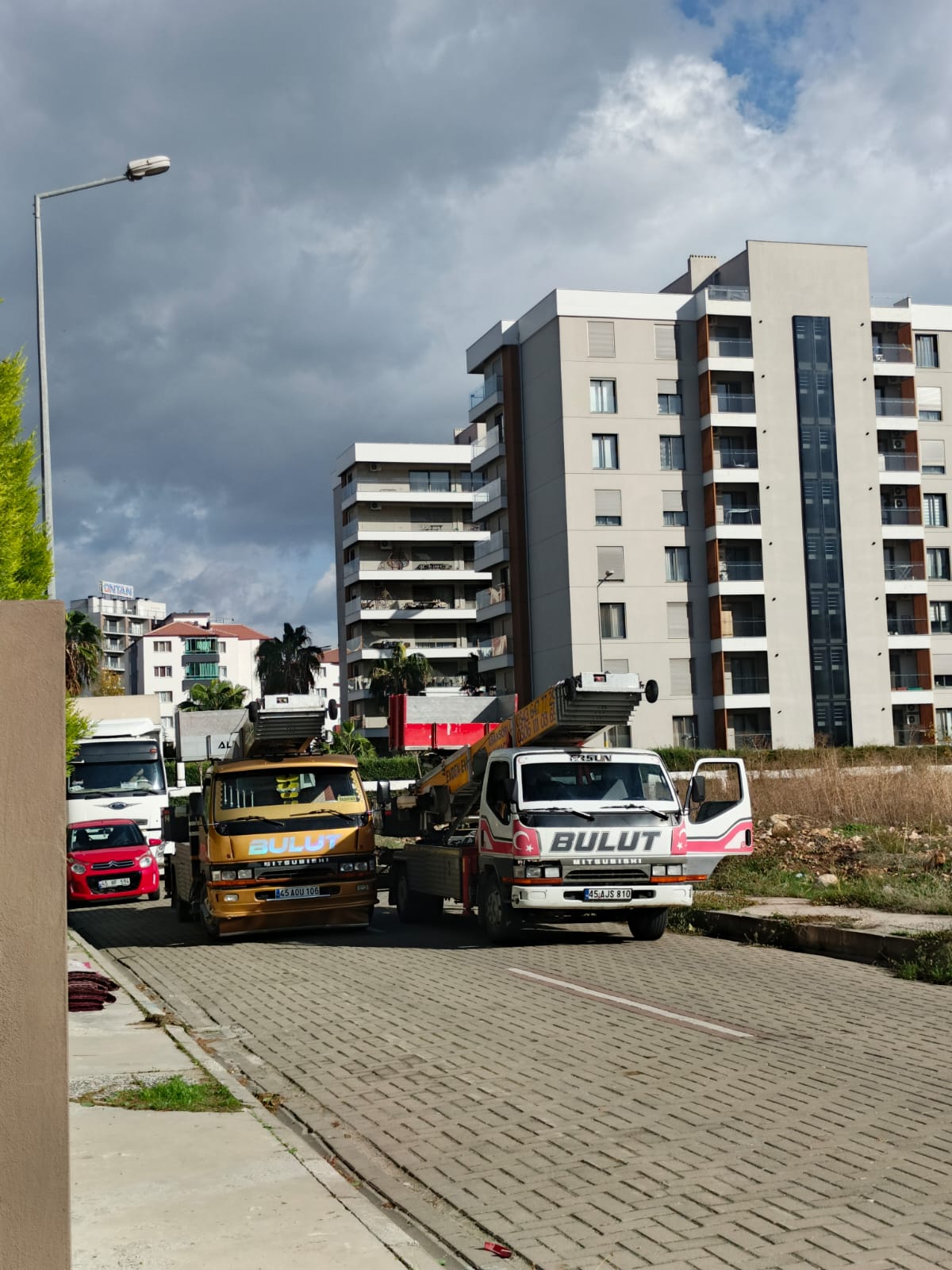 Alkan Mobil Asansör kiralık asansör araçları